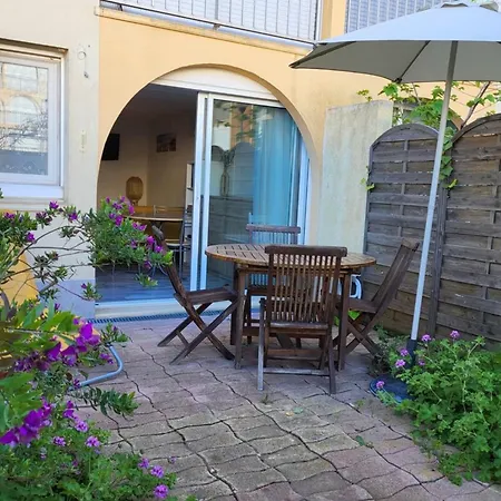 Appartement Jardin Piscine Proche De La Mer Narbonne Exterior foto