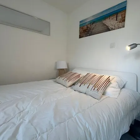 Appartement Jardin Piscine Proche De La Mer Narbonne Exterior foto